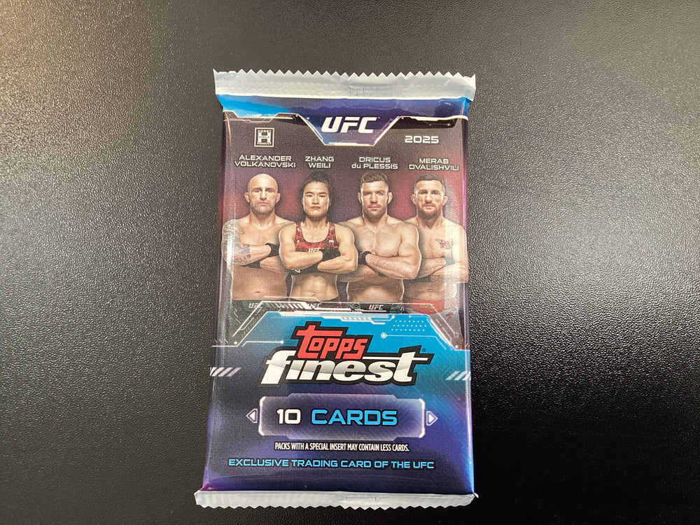 2025 Topps Finest UFC Hobby Pack