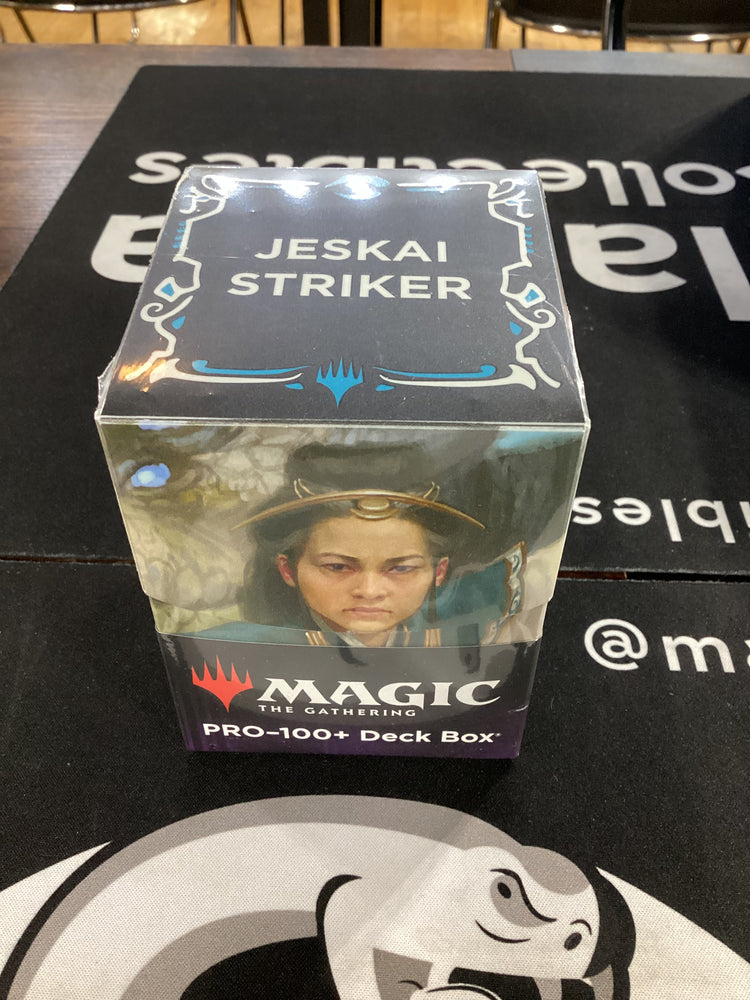Ultra Pro MTG Tarkir Dragonstorm Deck Box Jeskai Striker