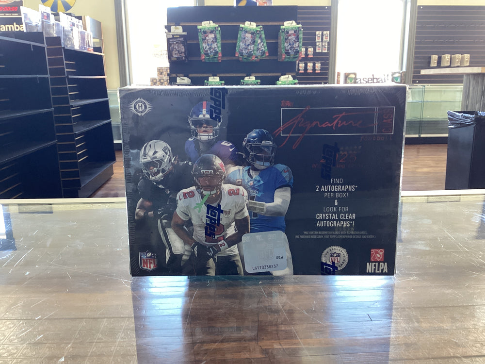 2025 Topps Signature Football Hobby